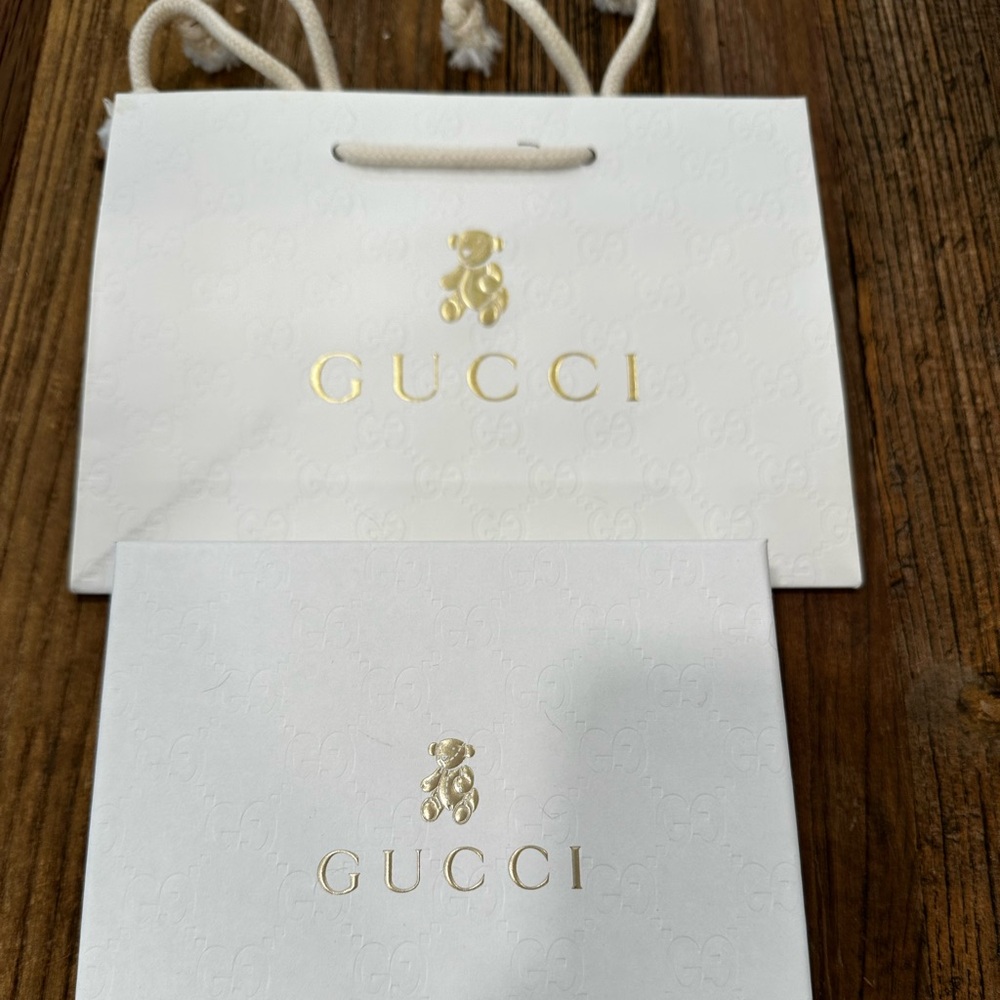 Gucci Lime Green Leather pet collar with Heart Charm-come dust bag and box - Picture 6 of 10